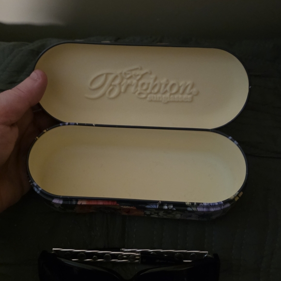 Brighton Halo Sunglasses - Picture 15 of 16